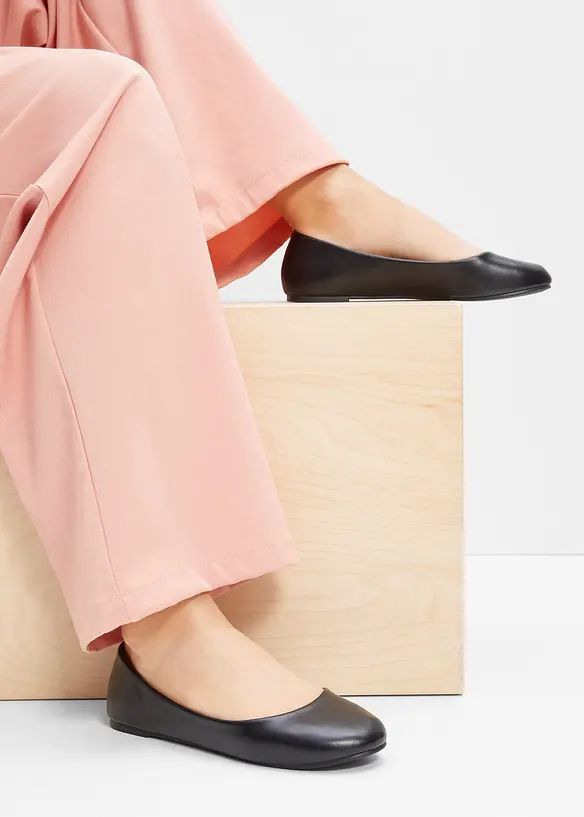 Ballerinas in schwarz - bonprix