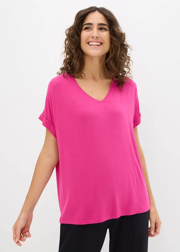 Shirt aus fließendem Viskose-Mix in pink von vorne (im Anschnitt) - bonprix Shirt aus fließendem Viskose-Mix in pink von vorne (im Anschnitt) - bonprix