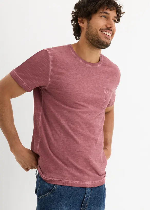 T-Shirt in gewaschener Optik in lila von vorne (im Anschnitt) - bonprix
