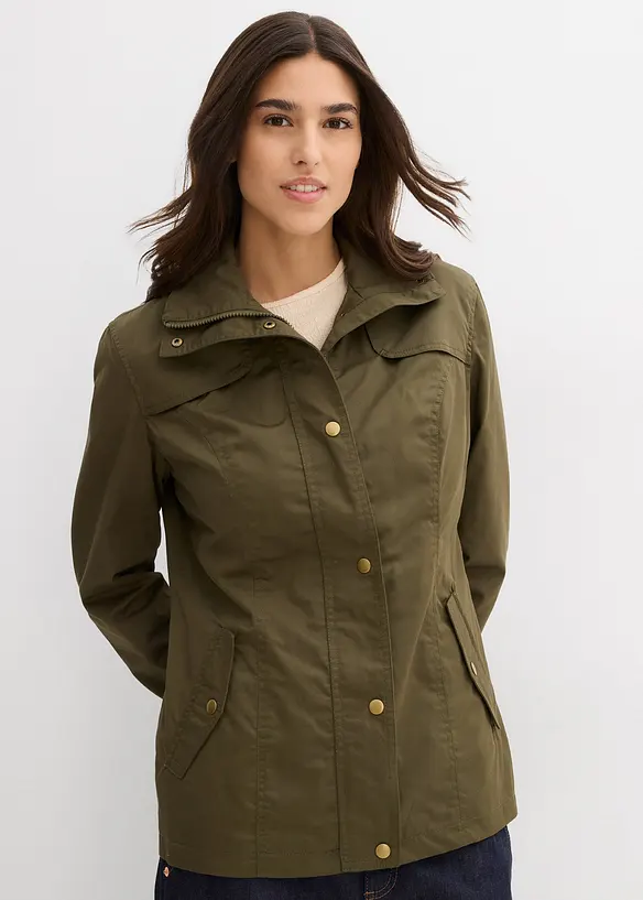 Jacke mit Stehkragen in grün von vorne (im Anschnitt) - bonprix