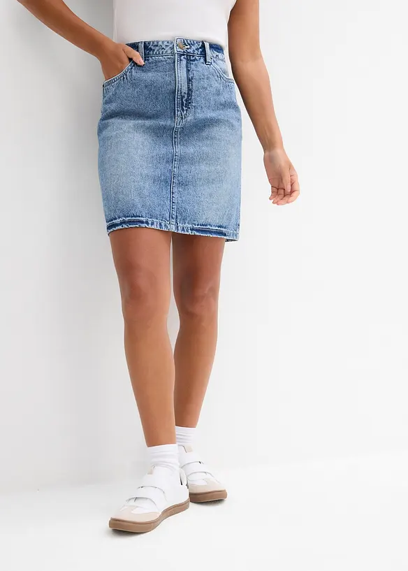 Jeansrock Mid Waist, Low Stretch in blau von vorne - bonprix