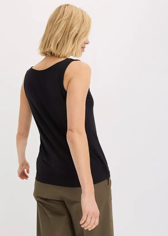 Top mit Knopfleiste in schwarz von hinten (im Anschnitt) - bonprix Top mit Knopfleiste in schwarz von hinten (im Anschnitt) - bonprix