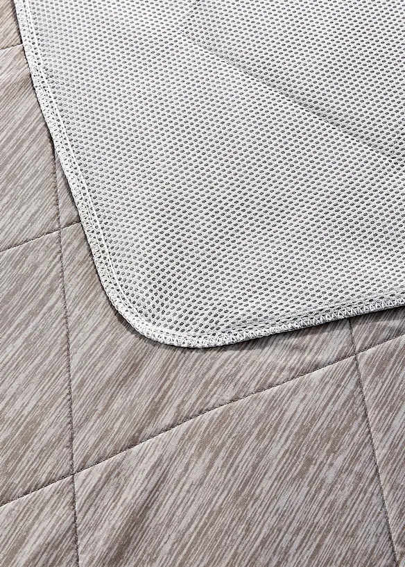 kühlendes Spannbettlaken in grau (Detailaufnahme) - bonprix