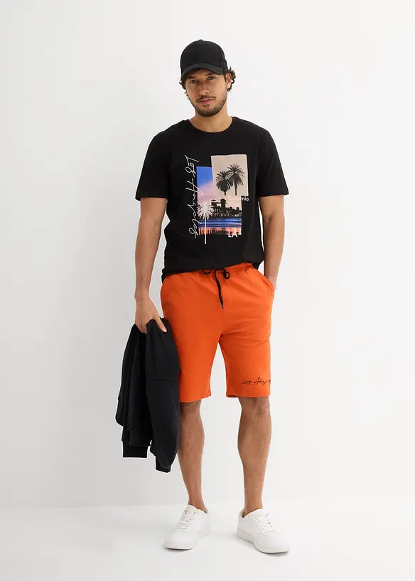 T-Shirt und Sweatbermuda (2-tlg.Set) in schwarz von vorne (Totalaufnahme) - bonprix
