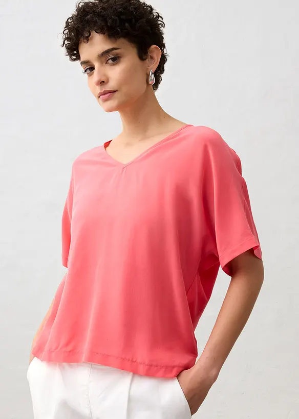 Shirt mit Seidenanteil und Webeinsatz in pink von vorne (im Anschnitt) - bonprix