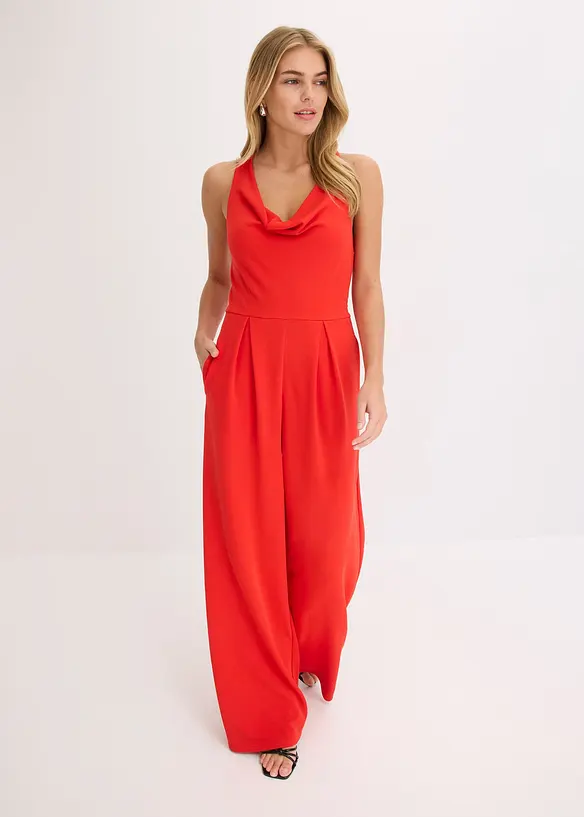 Jumpsuit mit Wasserfallausschnitt in rot von vorne (Totalaufnahme) - bonprix
