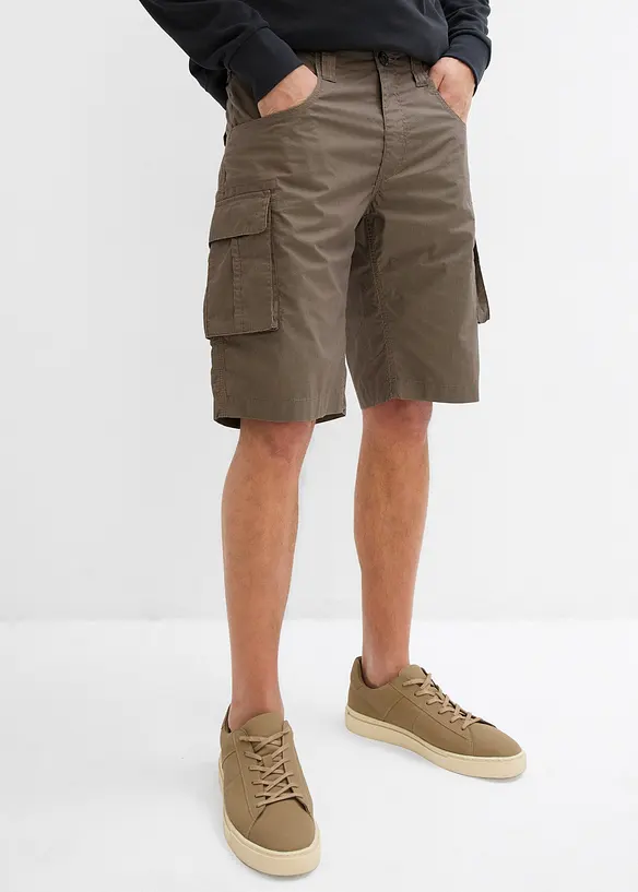 Cargo-Bermuda aus reiner Baumwolle in Relaxed-Fit in grün von vorne - bonprix