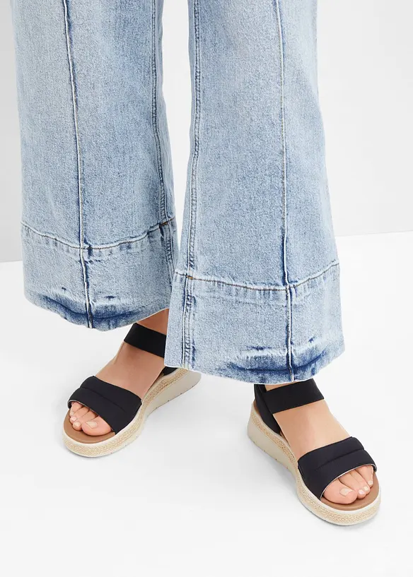 Skechers Slip-In-Keilsandaletten in schwarz - Skechers