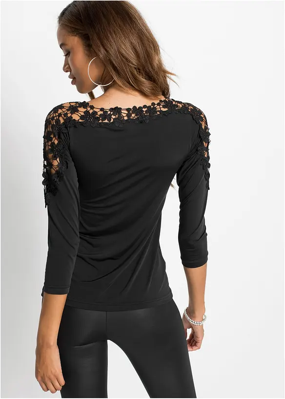 Shirt mit Häkeleinsatz und 3/4 Arm in schwarz von hinten (im Anschnitt) - bonprix