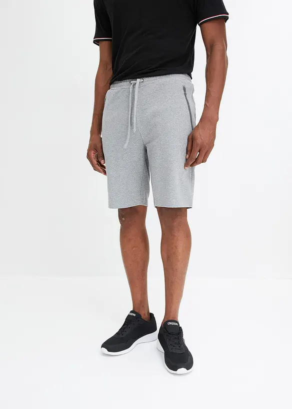 Sweat-Bermuda mit Reißverschlusstaschen in grau von vorne - bonprix