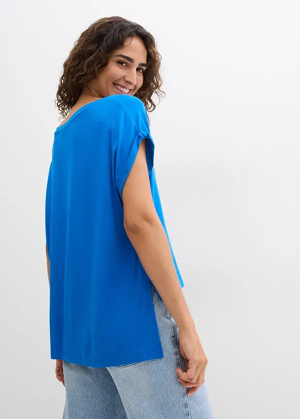 Oversized-Shirt aus fließendem Viskose-Mix in blau von hinten (im Anschnitt) - bonprix