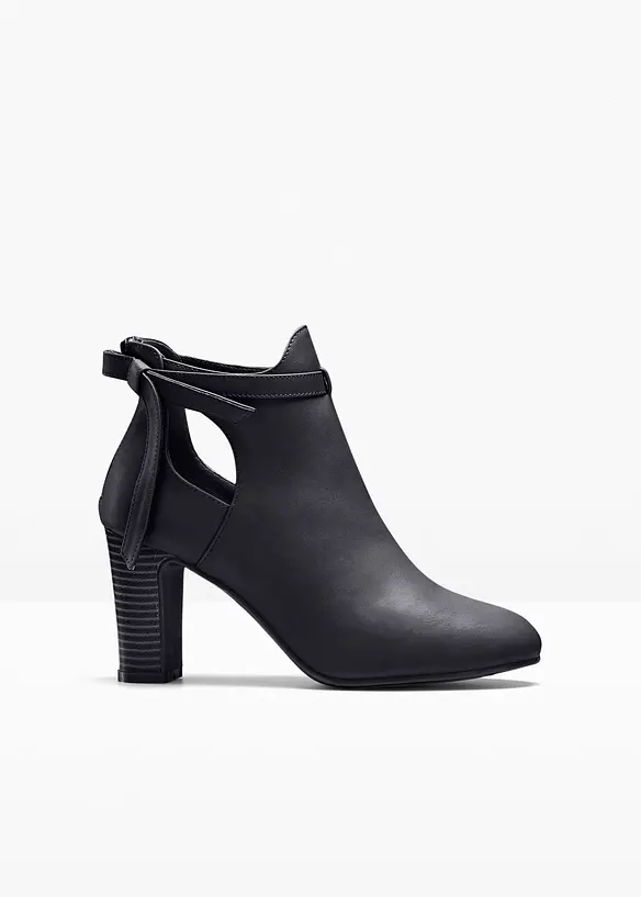 Stiefeletten mit Cut-Outs in schwarz von vorne - bonprix
