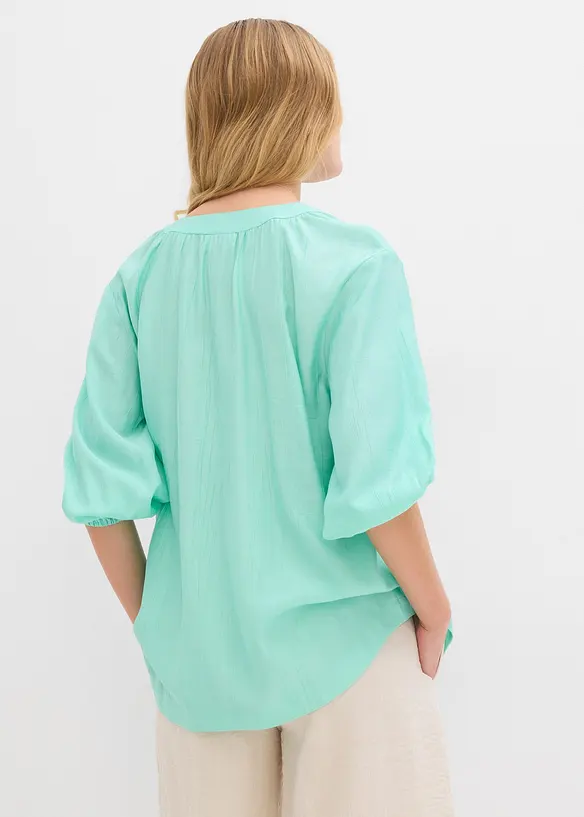 Oversize-Bluse aus softem Viskose-Mix in grün von hinten (im Anschnitt) - bonprix