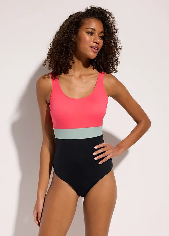 Badeanzug in pink von vorne (Totalaufnahme) - bonprix