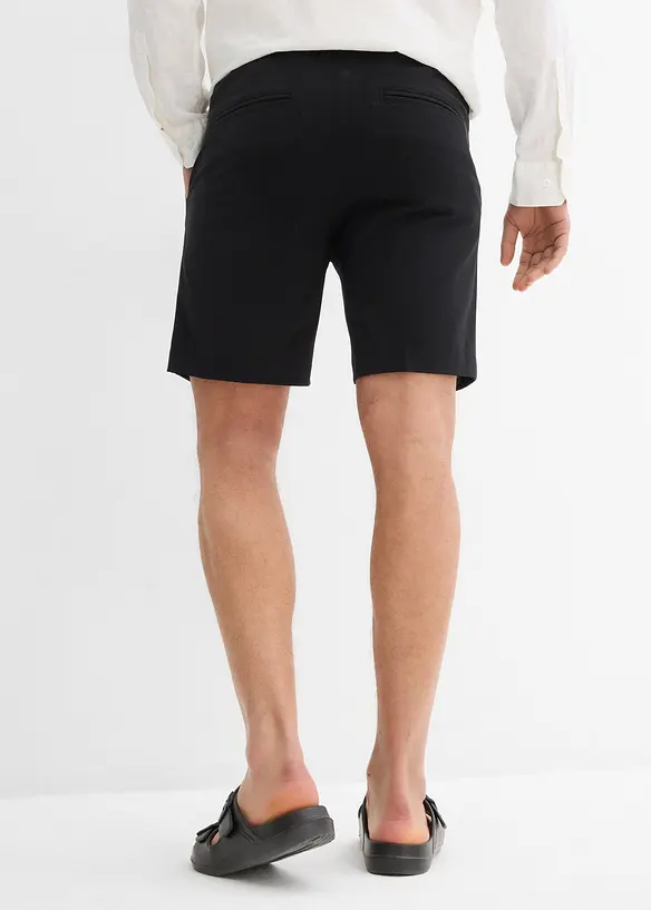 Elegante Shorts, Relaxed Fit in schwarz von hinten - bonprix