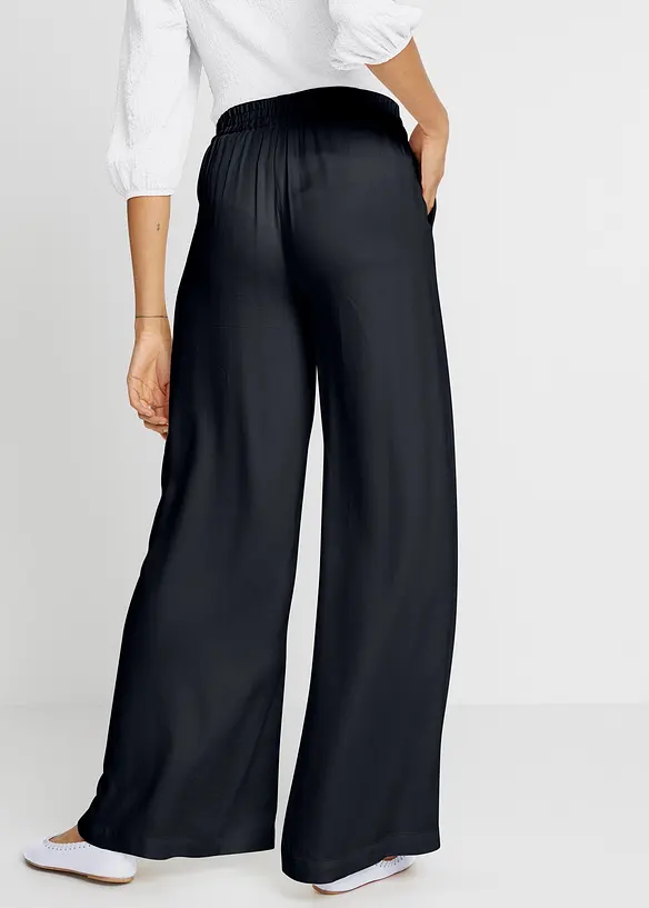 Marlenehose aus leicht glänzender Viskose in schwarz von hinten - bonprix Marlenehose aus leicht glänzender Viskose in schwarz von hinten - bonprix