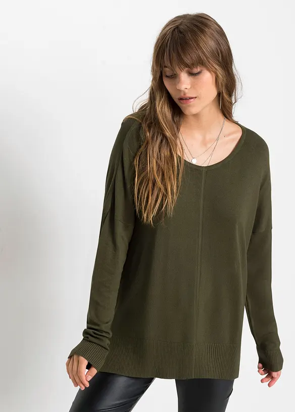 Oversize-Strickpullover in grün von vorne (im Anschnitt) - bonprix