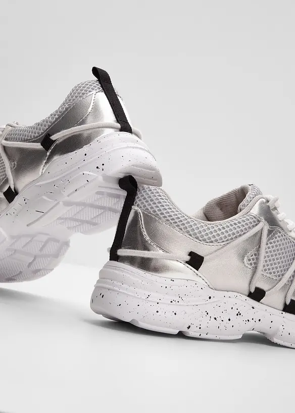 Chunky Sneaker mit leichter Sohle in grau - bonprix