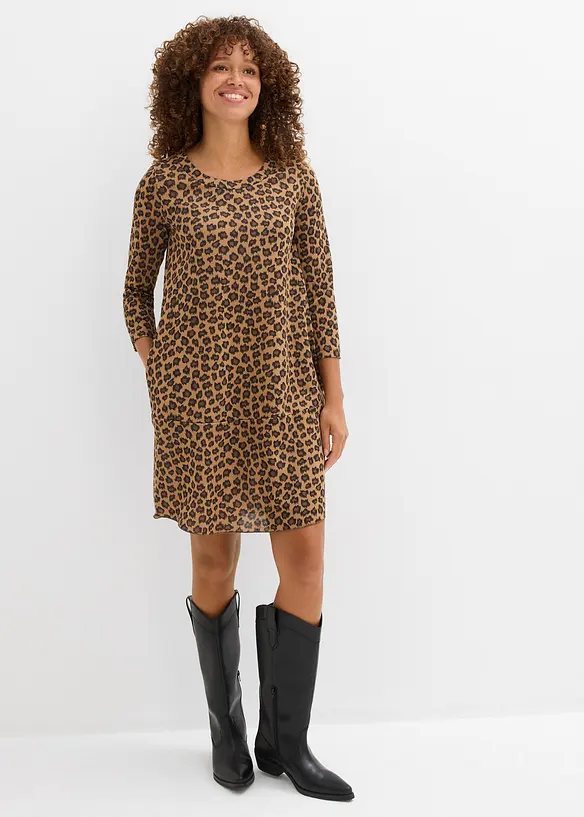 Kurzes Shirtkleid in Strickoptik in braun von vorne (Totalaufnahme) - bonprix
