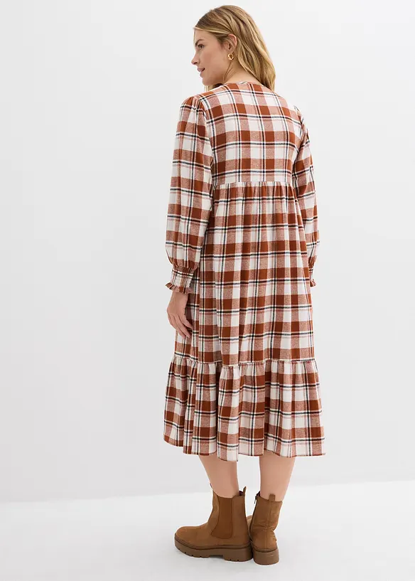 Flanell-Midikleid aus reiner Baumwolle in braun von hinten (Totalaufnahme) - bonprix Flanell-Midikleid aus reiner Baumwolle in braun von hinten (Totalaufnahme) - bonprix