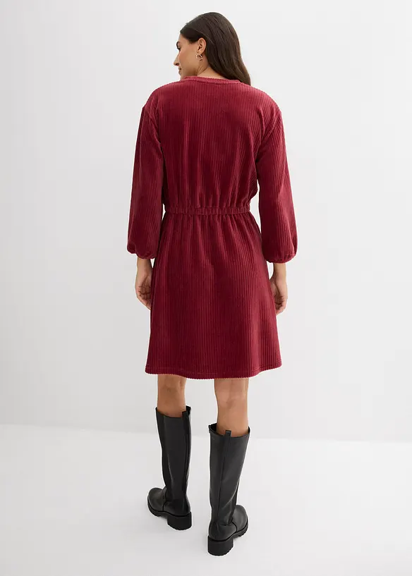 Kleid aus Jersey-Cord in rot von hinten (Totalaufnahme) - bonprix