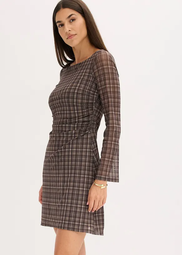 Jerseykleid mit Raffung in grün von vorne (Totalaufnahme) - bonprix