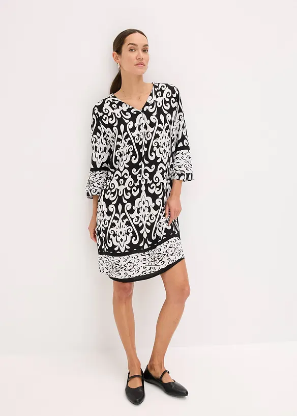 Tunika-Kleid aus fließender Viskose in schwarz von vorne (Totalaufnahme) - bonprix Tunika-Kleid aus fließender Viskose in schwarz von vorne (Totalaufnahme) - bonprix