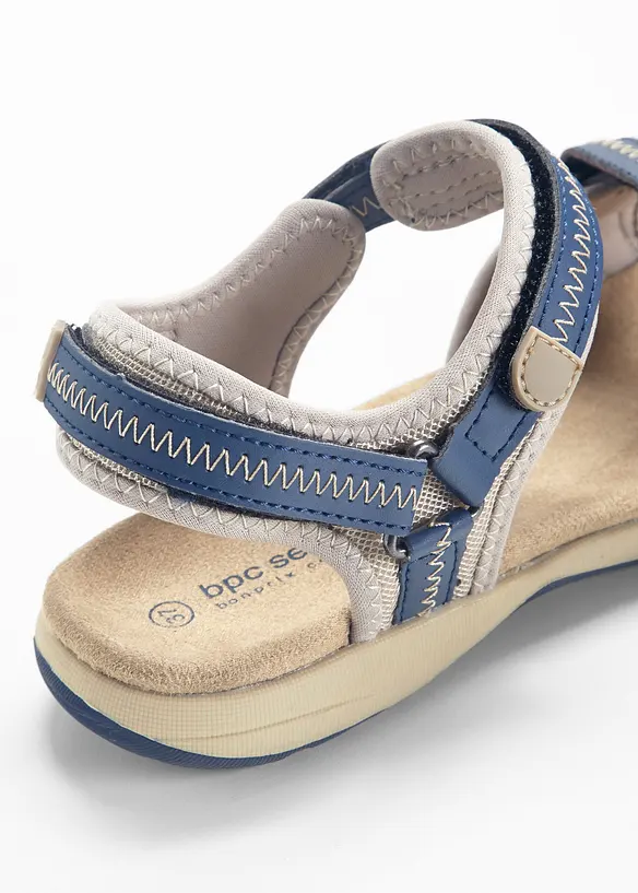 Trekkingsandalen mit Profilsohle in blau - bonprix