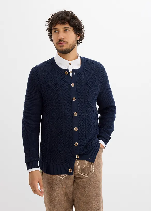 Trachten-Strickjacke aus weichem Baumwollmix in blau von vorne (im Anschnitt) - bonprix