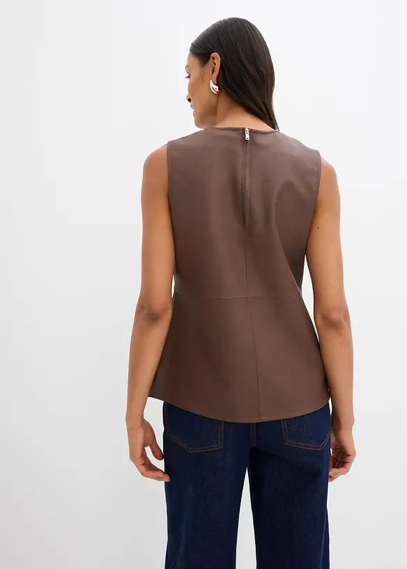 Lederimitat-Top in braun von hinten (im Anschnitt) - bonprix