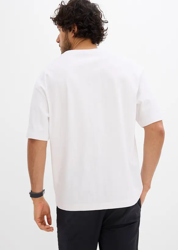 T-Shirt mit 3D-Print aus schwerer Bio-Baumwollqualität, Loose Fit in weiß von hinten (im Anschnitt) - bonprix