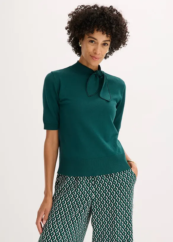 Feinstrickpullover aus softem Viskose-Mix in grün von vorne (im Anschnitt) - bonprix