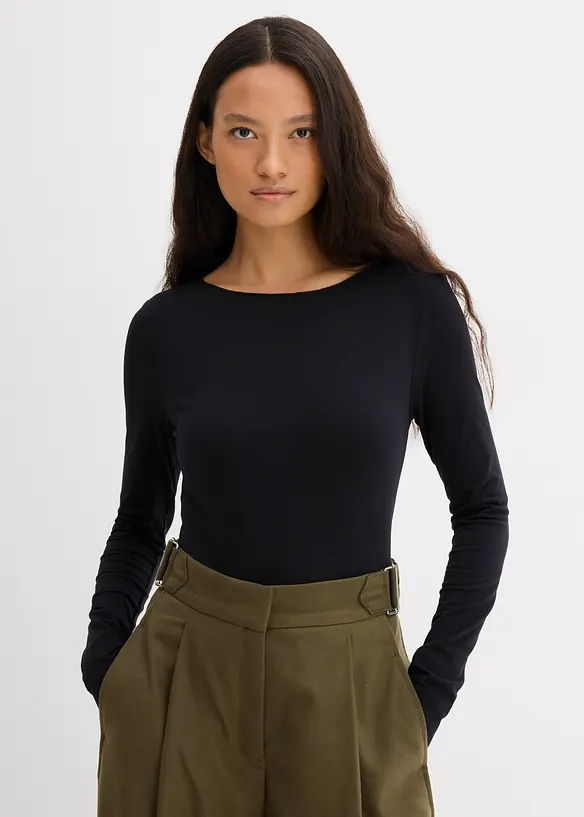 Leichtes Langarmshirt in schwarz von vorne (im Anschnitt) - bonprix