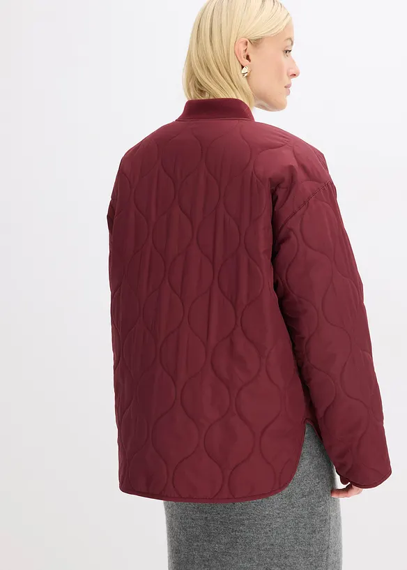 Ultraleichte Steppjacke, Oversized in rot von hinten (im Anschnitt) - bonprix