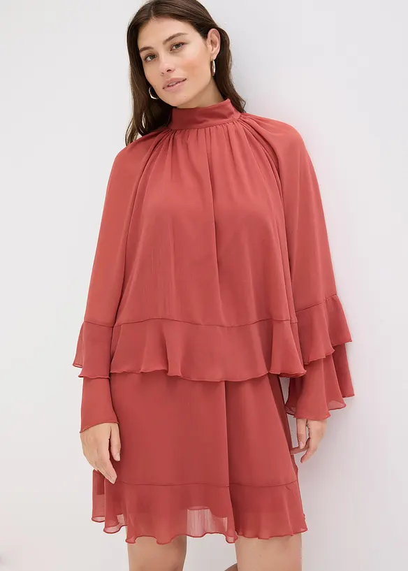 Chiffonkleid mit Volants in rot von vorne (Totalaufnahme) - bonprix