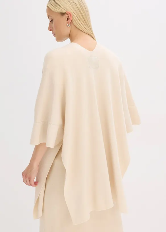 Oversize Strick-Cape in beige von hinten (im Anschnitt) - bonprix