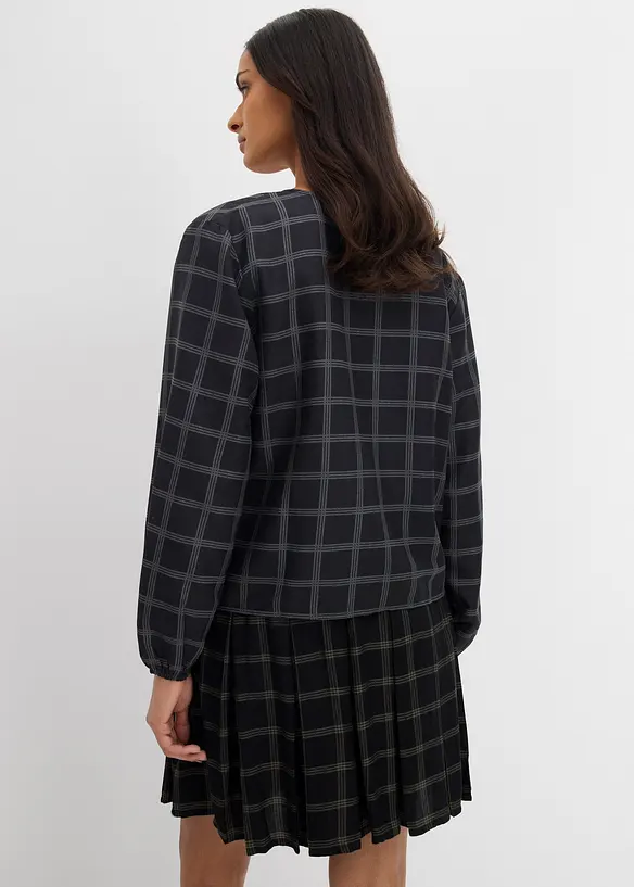 Weite Bluse aus softer Viskose in schwarz von hinten (im Anschnitt) - bonprix