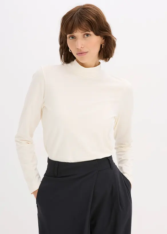 Figurbetontes Langarmshirt in weiß von vorne (im Anschnitt) - bonprix
