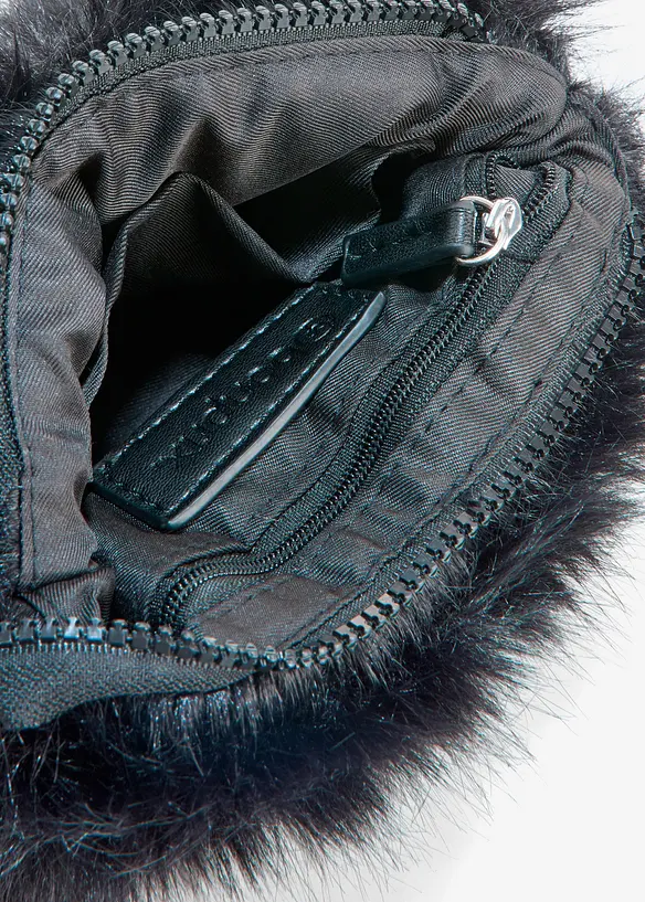 kleine Handtasche in Felloptik in schwarz geöffnet - bonprix
