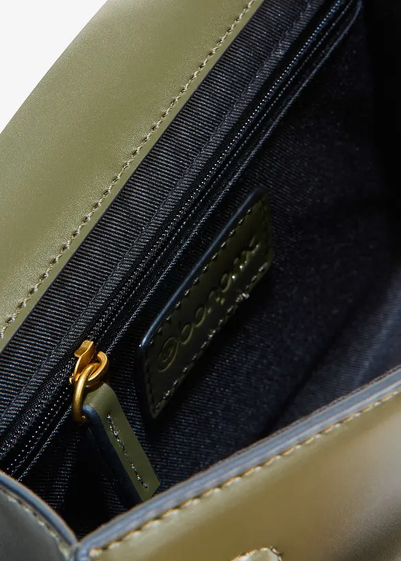 kleine Umhängetasche mit Schnallendetail in grün geöffnet - bonprix