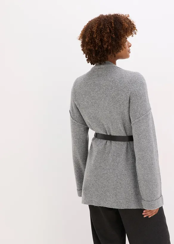 Kurzer Strickmantel mit Gürtel in grau von hinten (im Anschnitt) - bonprix