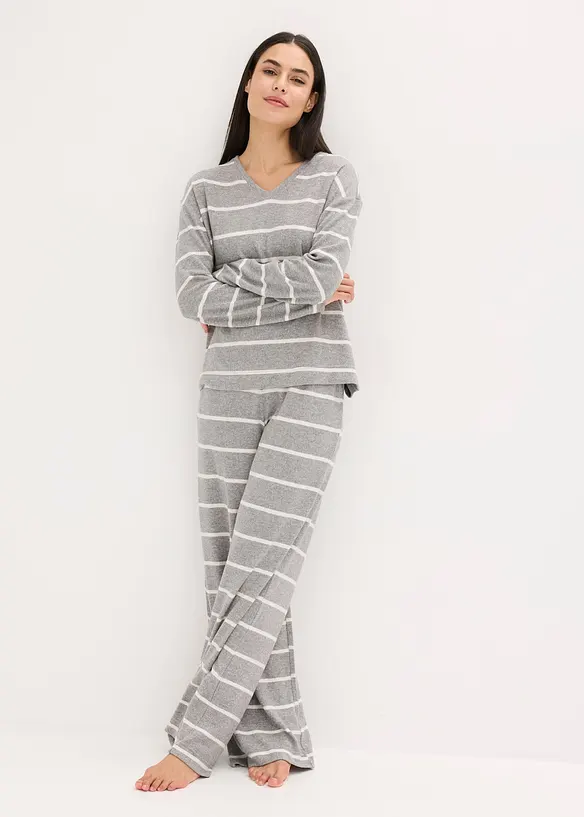 Weit geschnittener Loungewear Hausanzug aus weichem Material in grau von vorne (Totalaufnahme) - bonprix