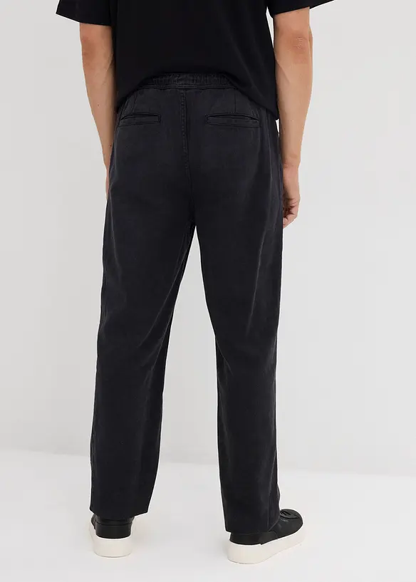 Relaxed Fit Schlupfhose aus reinem Baumwoll-Twill, Tapered in schwarz von hinten - bonprix