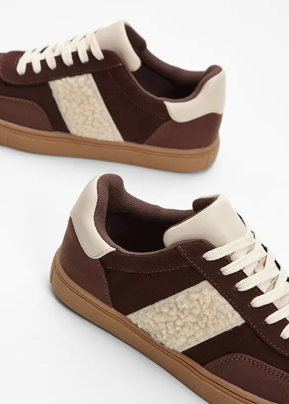 Sneaker im Retrolook in braun - bonprix