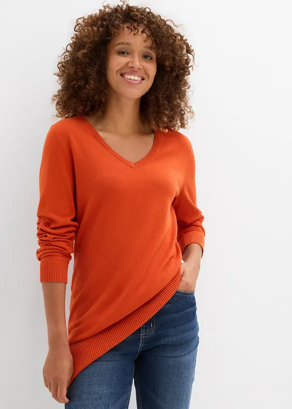Feinstrick Longpullover mit V-Ausschnitt in orange von vorne (im Anschnitt) - bonprix