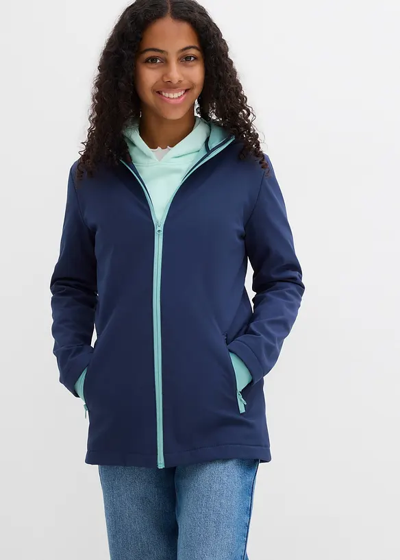Softshelljacke mit Kapuze, wasserabweisend in blau von vorne (im Anschnitt) - bonprix