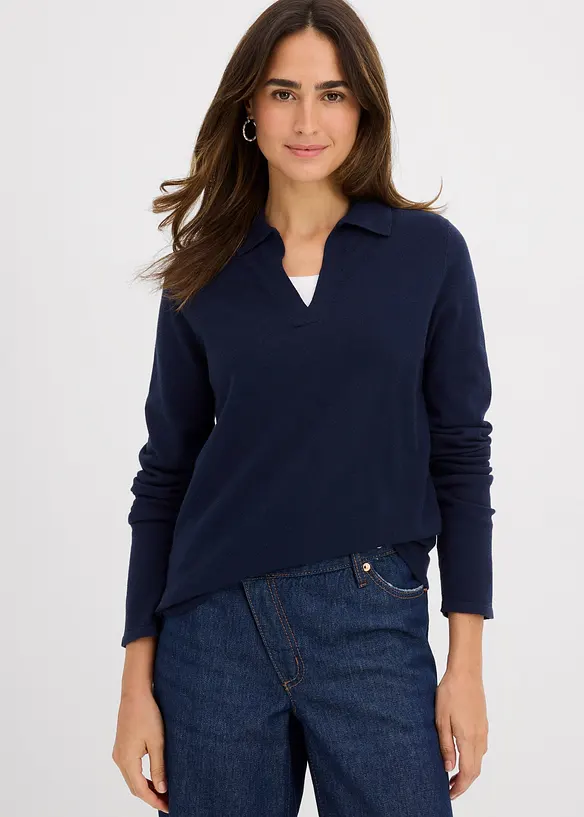 Poloshirt aus feiner Viskose in blau von vorne (im Anschnitt) - bonprix