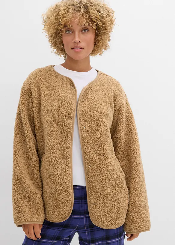 Teddy-Fleecejacke in beige von vorne (im Anschnitt) - bonprix