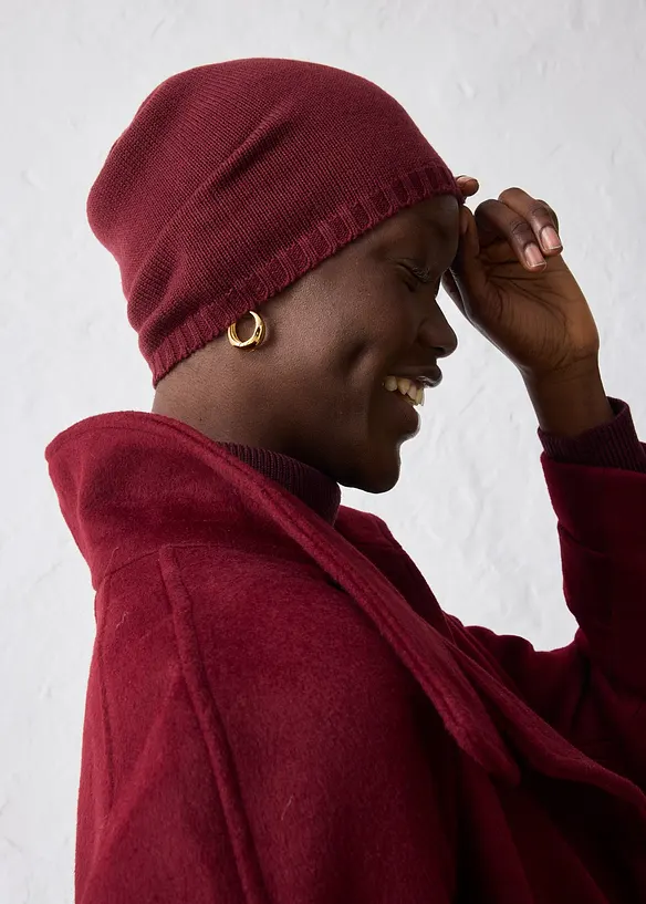Feinstrickbeanie mit Merinowolle in rot (Detailaufnahme) - bonprix