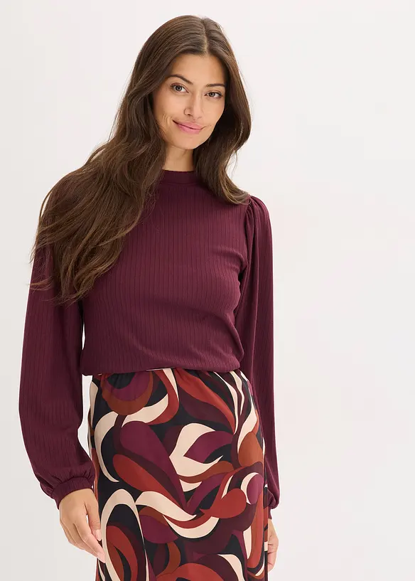 Shirt in rot von vorne (im Anschnitt) - bonprix